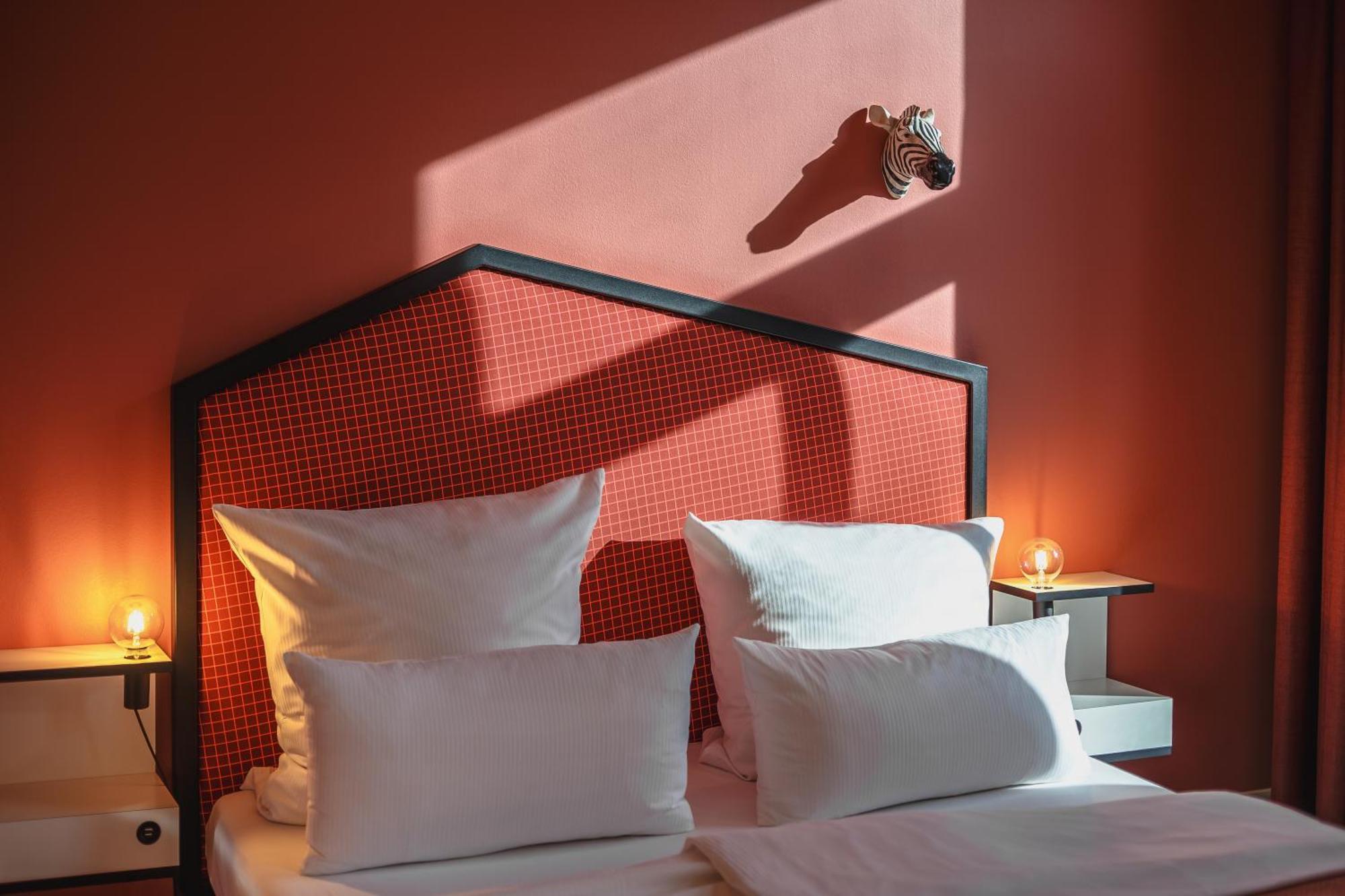 Double Room,1642330705:JPEG